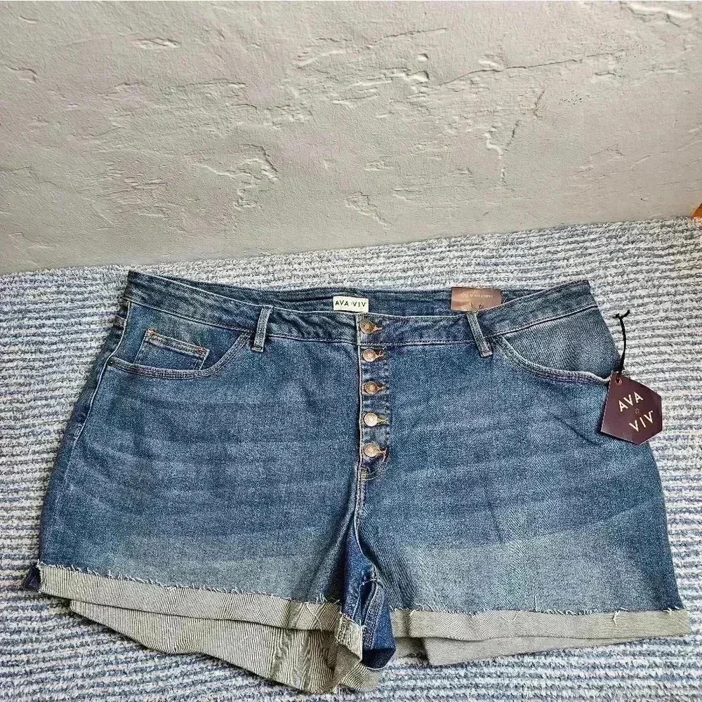 Ava & Viv denim shorts size 26W